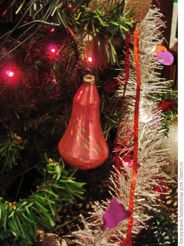 Колокол из 70-х. На ценнике так и было написано: <em>колокол</em>, а не колокольчик