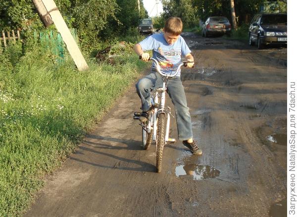 ой...а там, что ли, тоже я! Жаль, лужица мала, я весь не поместился.