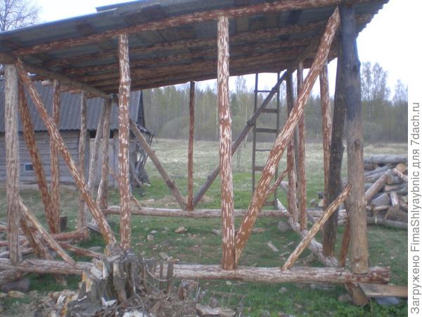 Здесь буду складывать дрова