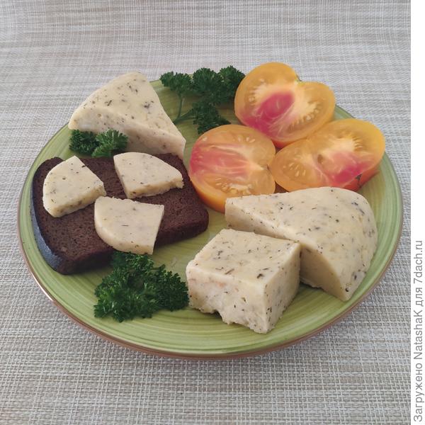 Сыр из деревенского молока и творога с прованскими травами. Пошаговый рецепт с фото () Сыр из деревенского молока и творога с прованскими травами. Пошаговый рецепт с фото