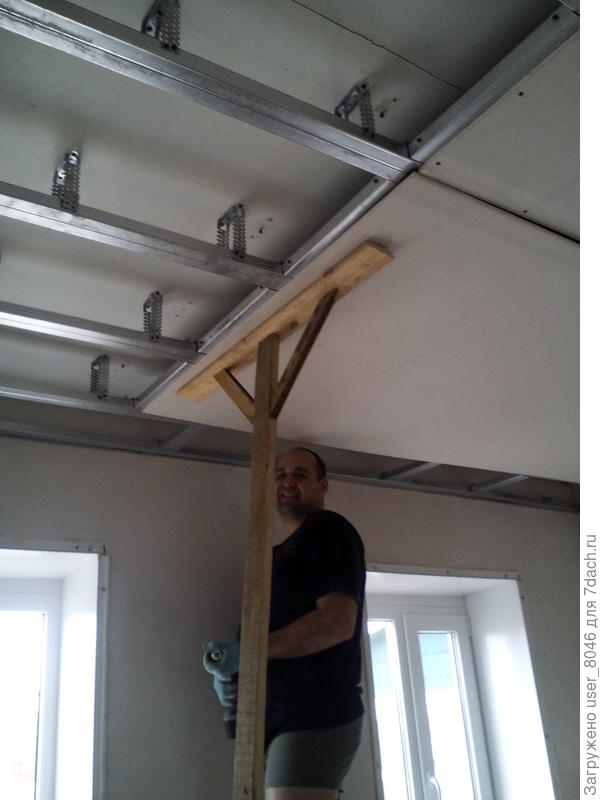 делаем потолки