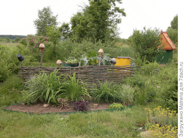 Плетень чисто декоративный)