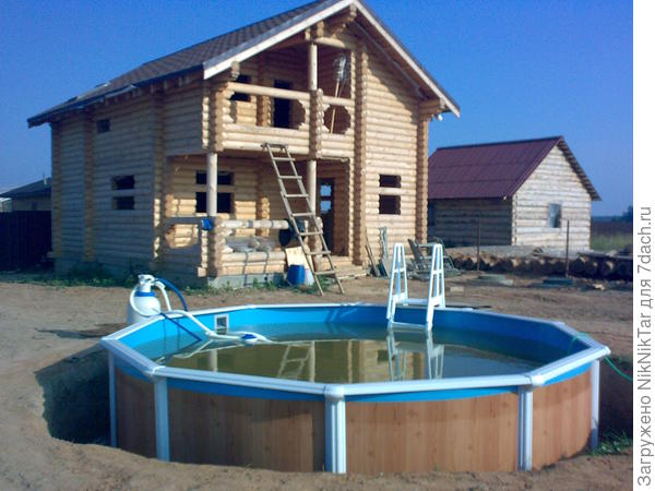 собрали каркас и наполнили водой