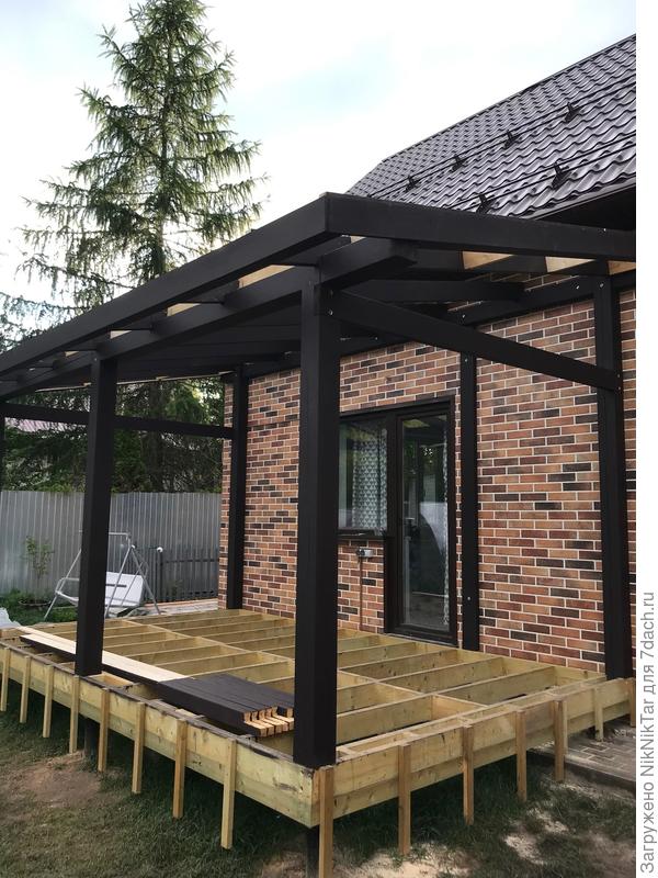 Скелет веранды собран