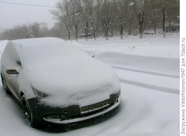 ...а сегодня утро 18.02.2019г. Минус 2 ветер 10 метров в секунду, а снег и не думает прекращаться. Веник не поможет. Пошёл за лопатой.