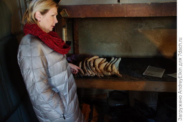Согревшись и поев, мы довольные и сытые поехали дальше в Алазанскую долину.