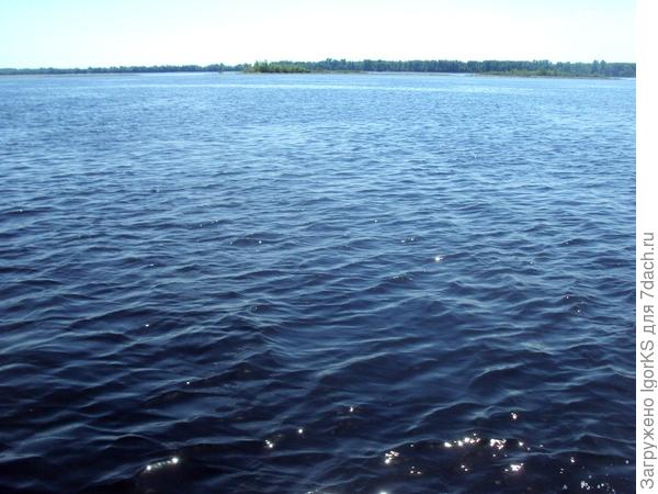 На воде