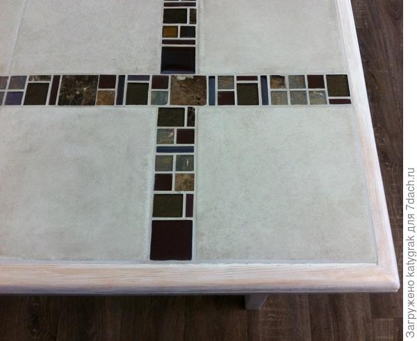 Получившаяся и мозаика с заполненными швами.