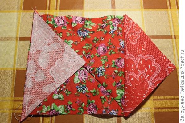Треугольники пришиты.