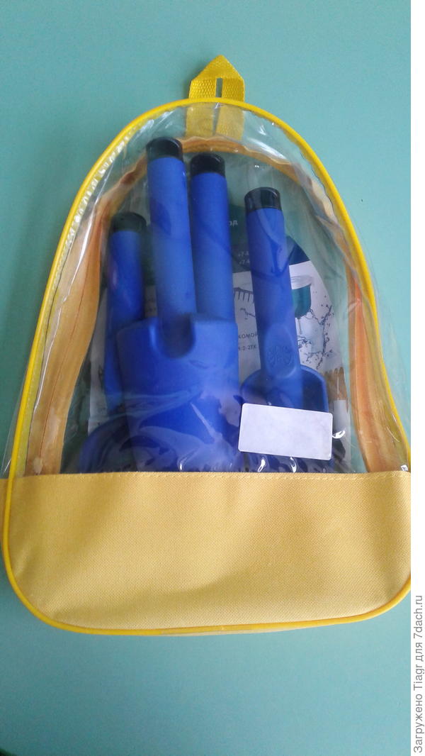 в стильной сумочке