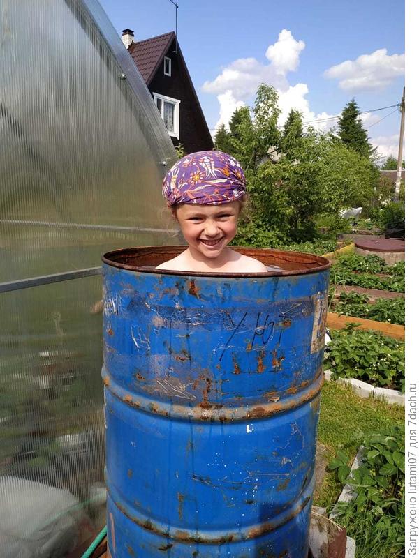 А вода теплущая