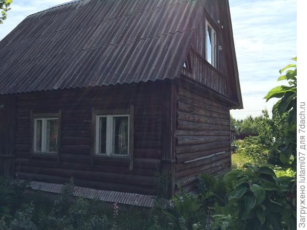 Вид дома сзади