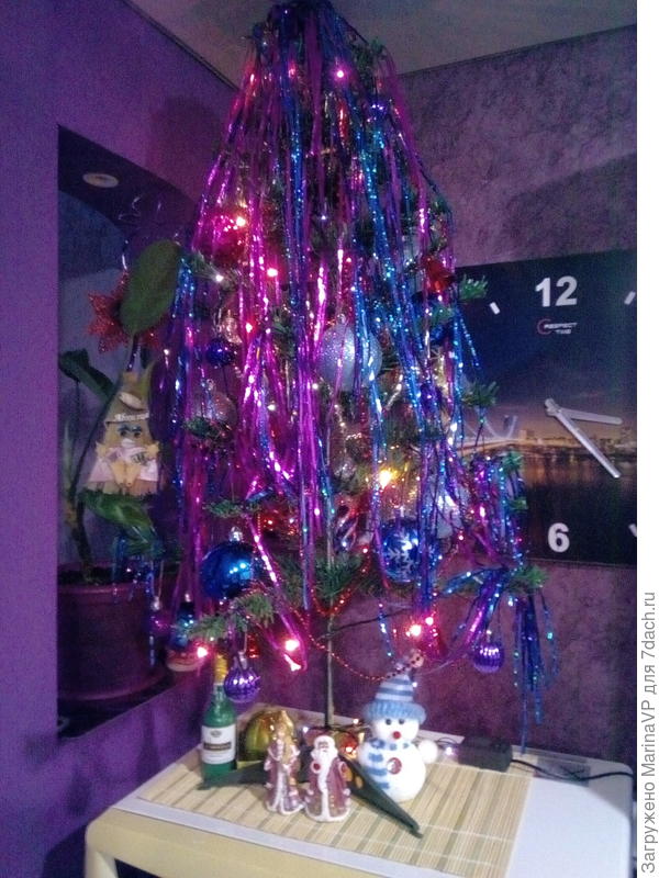 Маленькая елочка для настроения.