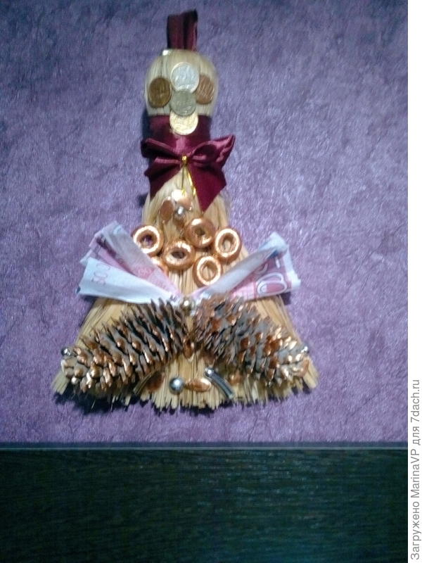 А это оберег в дом.