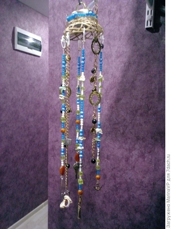 Музыку ветра для беседки сотворила. Весной повешу.