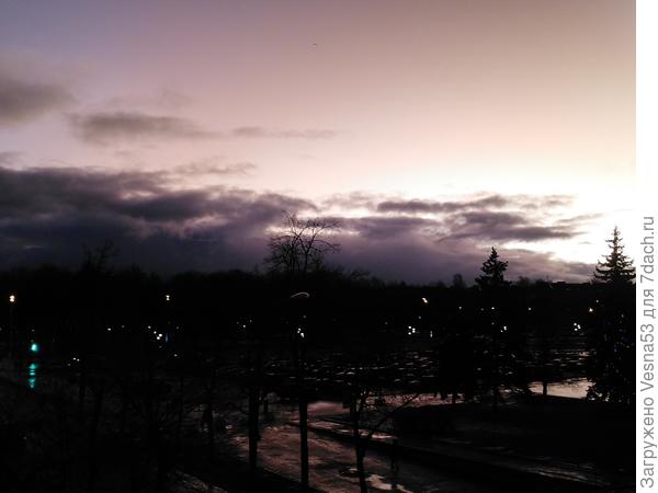 Рассвет над городом