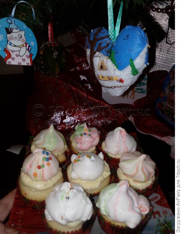 Ягодные кексы в сборе.