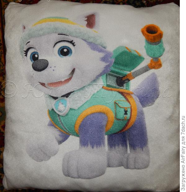Подушка в подарок сыну.