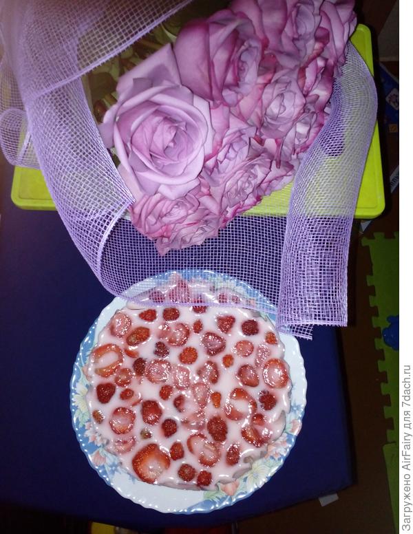 Йогуртовый торт с клубникой