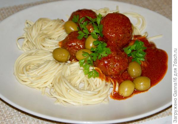 Спагетти в соусе