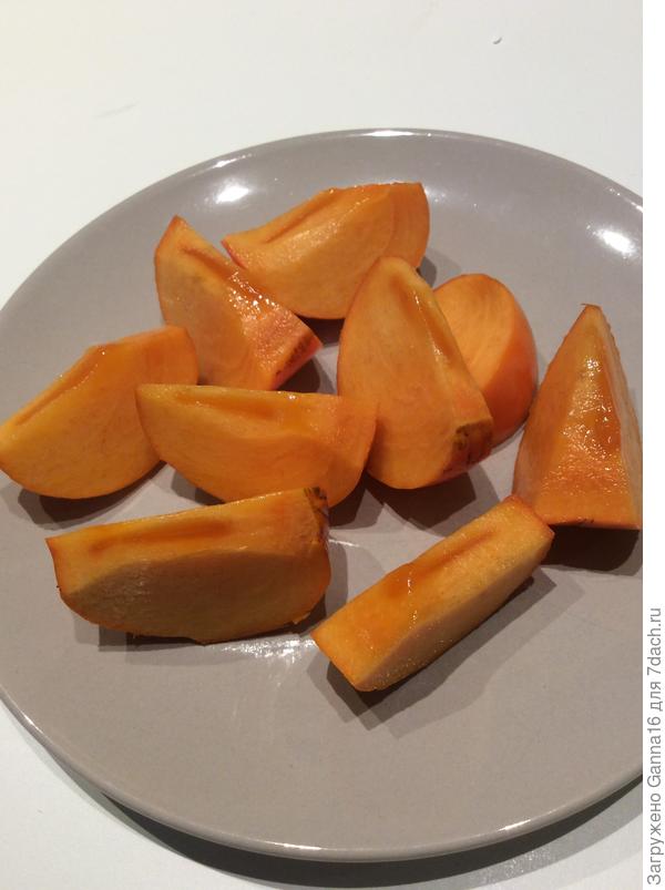 Первая хурма в этом году