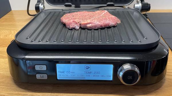 Приготовление стейка на гриле