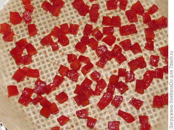 на поддоне -застилаю пергаментом