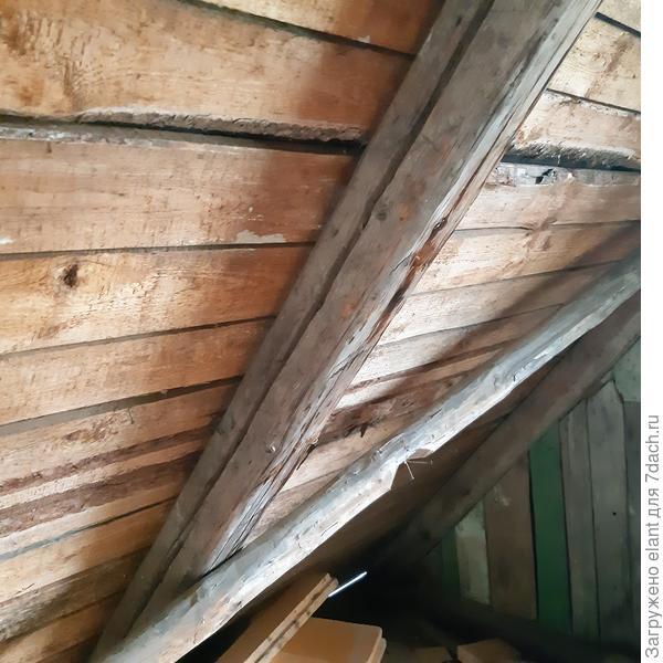 Строила, по-моему, в неплохом состоянии. Их размер примерно 10*10 см. Но как на них монтировать обрешётки? Ведь останется вентазазор между внешним покрытием и обрешеткой больше 10 см? Или можно так сделать?