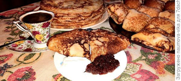 Эх, разгуляйся масленица!!! Мои, всегда только дрожжевые:) С ветчиной и сыром, с сёмгой, со сметанкой и земляничным вареньем!