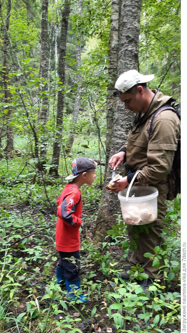 Такие, сынок, с червяками брать нельзя