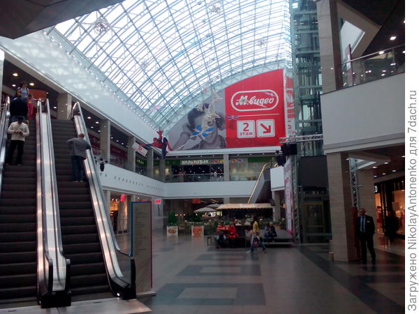 Атмосферные пассажи ТРЦ Аэропарк