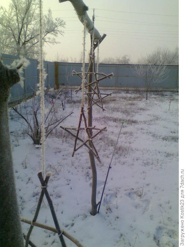 Снег редкость ,но всё сразу искрится:)
