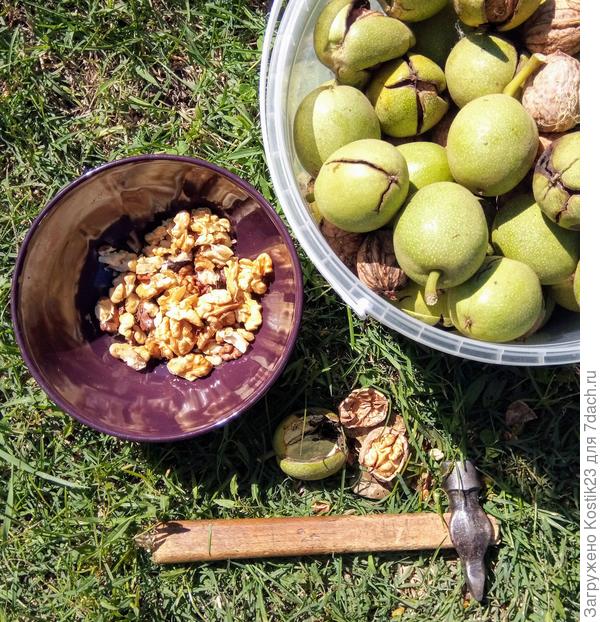 Почистите орехи