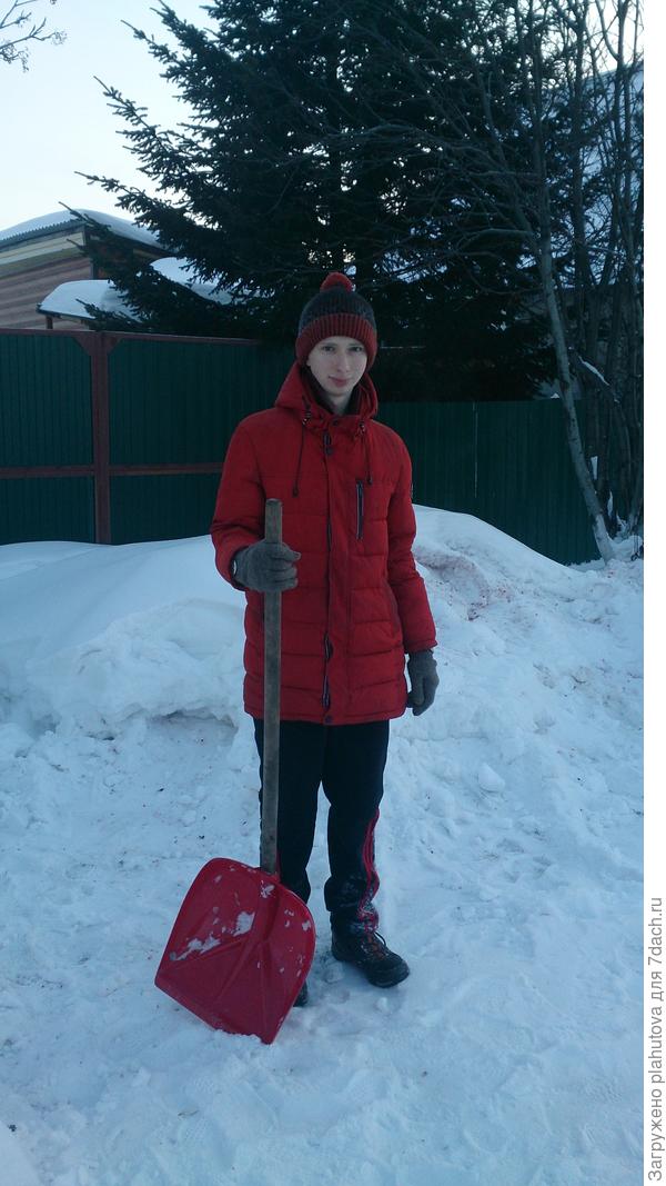 Старший наш первый помощник!