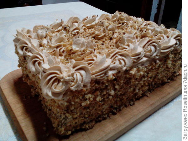 Тортик к чаю испекла! Жаль,нельзя по кусочку через монитор передать...