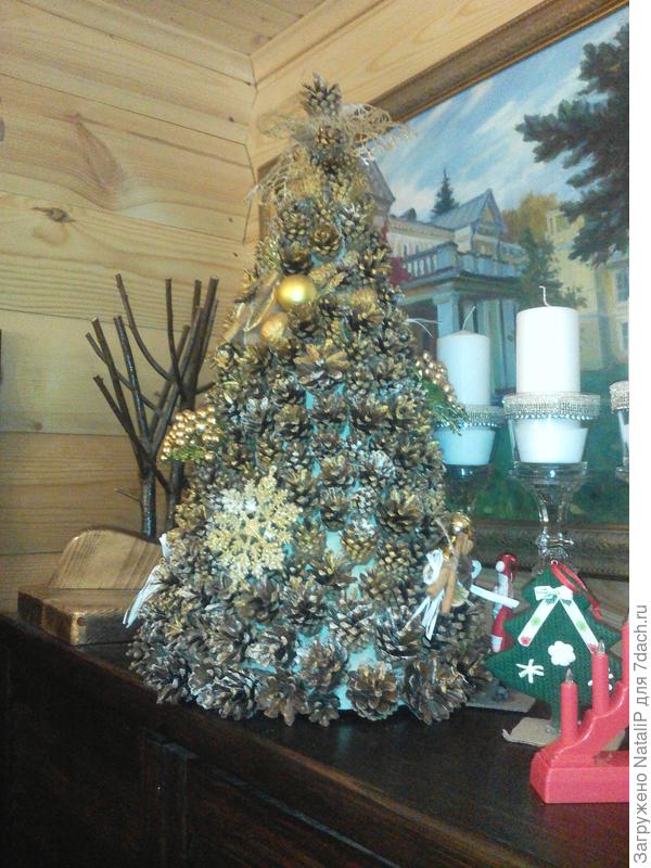Елка ручной работы