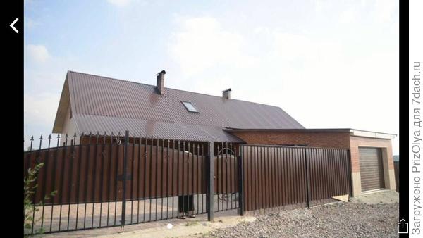 За забором тоже хотелось бы что то посадить и сделать дорожки