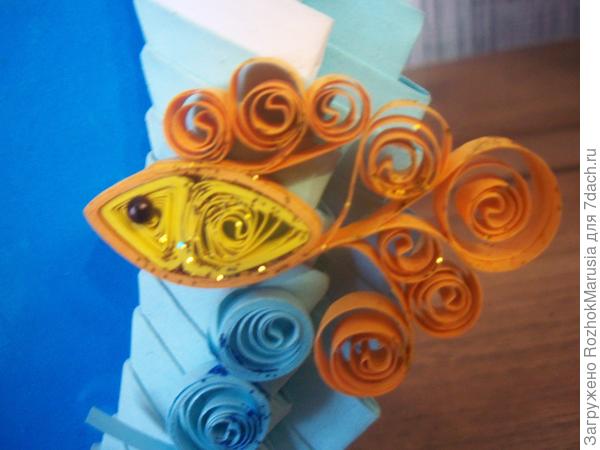 Декор рамки - рыбка в технике квиллинг