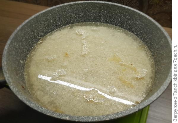 Минтай с луком и рисом по рецепту бабушки Анны - пошаговый рецепт приготовления с фото () Минтай с луком и рисом по рецепту бабушки Анны - пошаговый рецепт приготовления с фото
