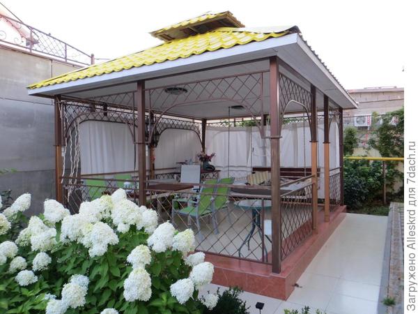 Наш вариант садовой беседки