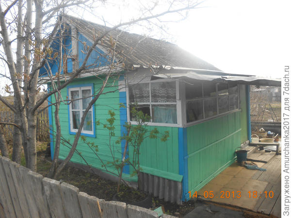 вот наш домик,маленький,но очень крепкий и прохладный,спасение от жары !!!