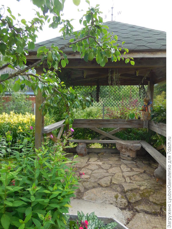 Наша любимая беседка.