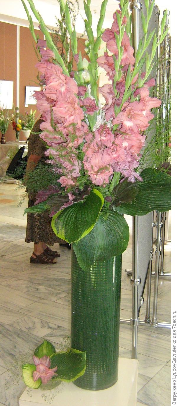 Непревзойдённая классика Шоколадница в букете на клубной выставке.