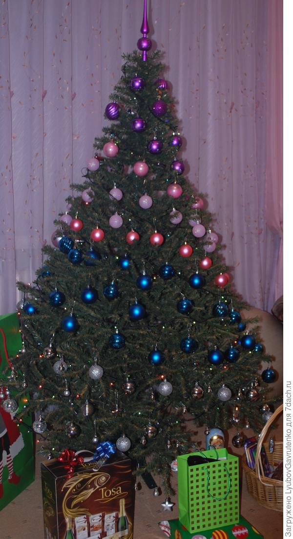 Попытка &amp;quot;полосатого декора&amp;quot;) Но тогда шариков было немного, поэтому получилось лишь ЖАЛКОЕ ПОДОБИЕ ЛЕВОЙ РУКИ)))