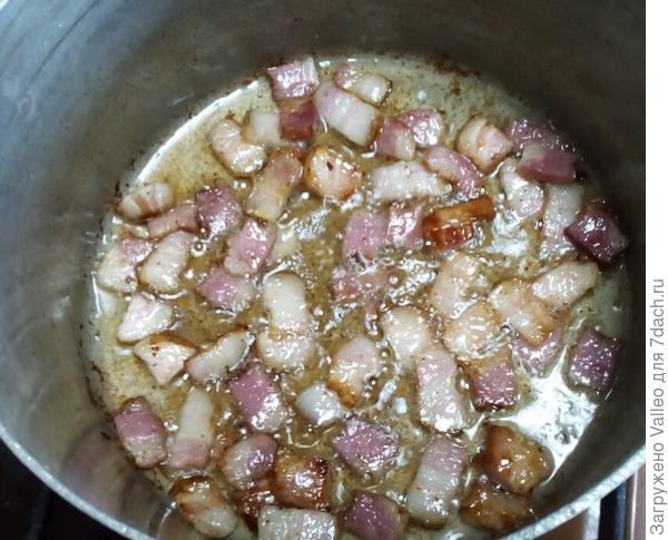 Обжариваем бекон