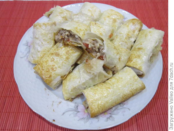 Рулетики из лаваша с начинкой из мясного фарша, помидоров и сыра. Пошаговый рецепт с фотографиями () Рулетики из лаваша с начинкой из мясного фарша, помидоров и сыра. Пошаговый рецепт с фотографиями