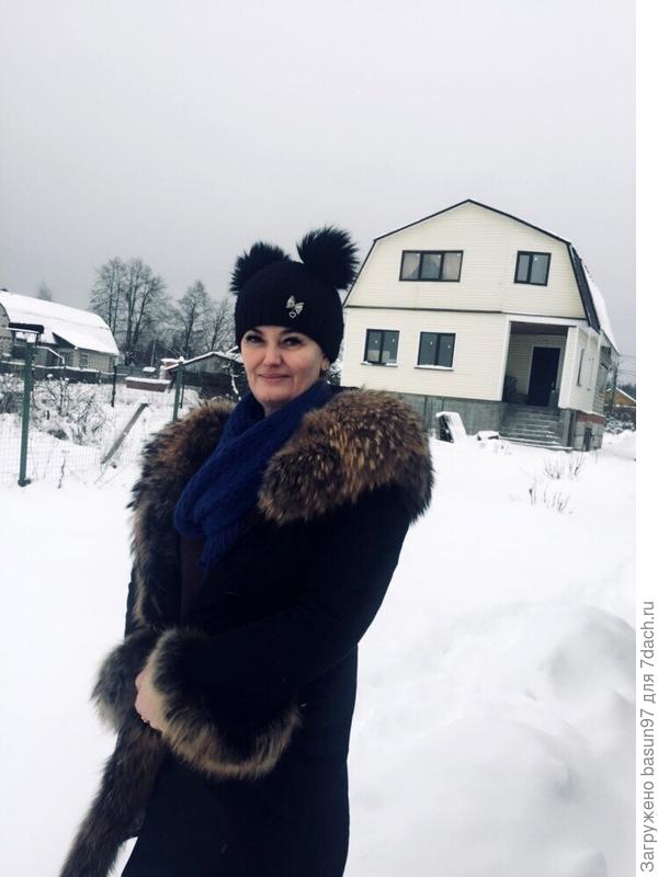 Из-за снега молодые посадки не видно