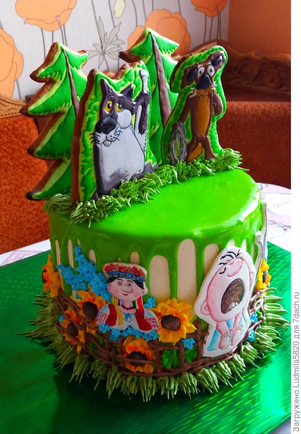 Набирает силу тренд- украшение торта пряниками