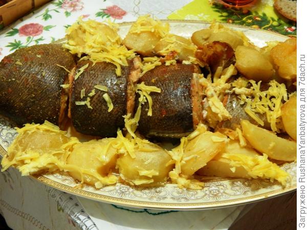 Форель с картошечкой.