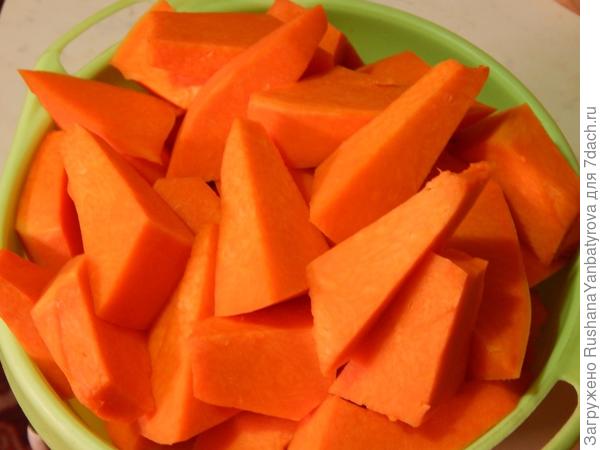 Нарезала на сок.